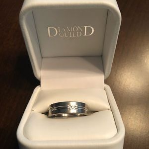 Men’s 14K White Gold with Diamond Accent Band